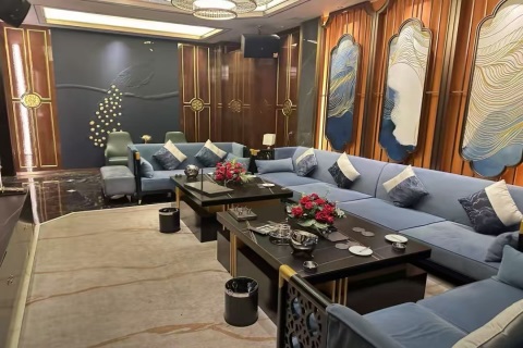 宿州高端KTV诚聘女营销专员 日薪1500起 提供住宿